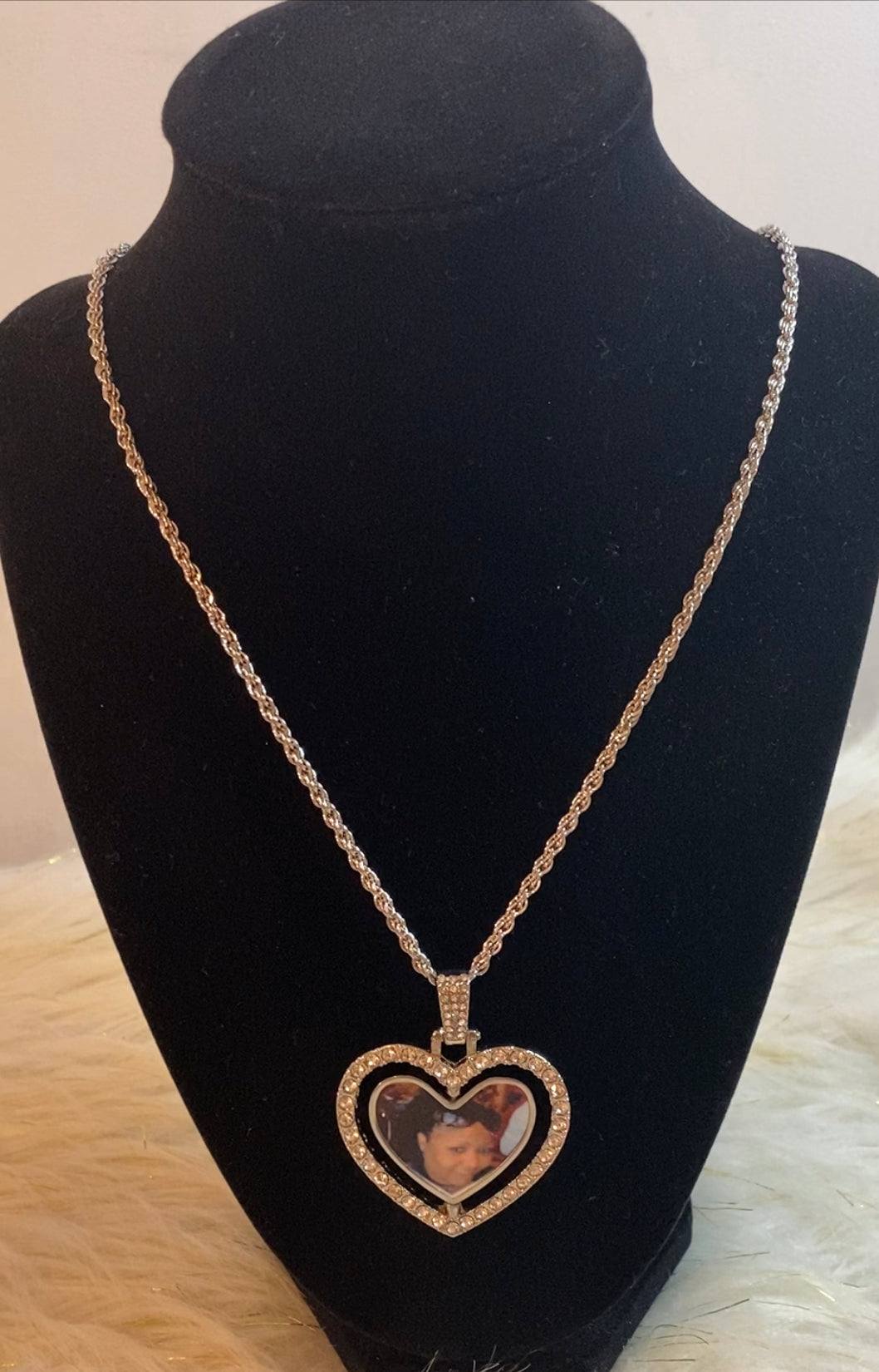 Rotating Heart Bling Necklace